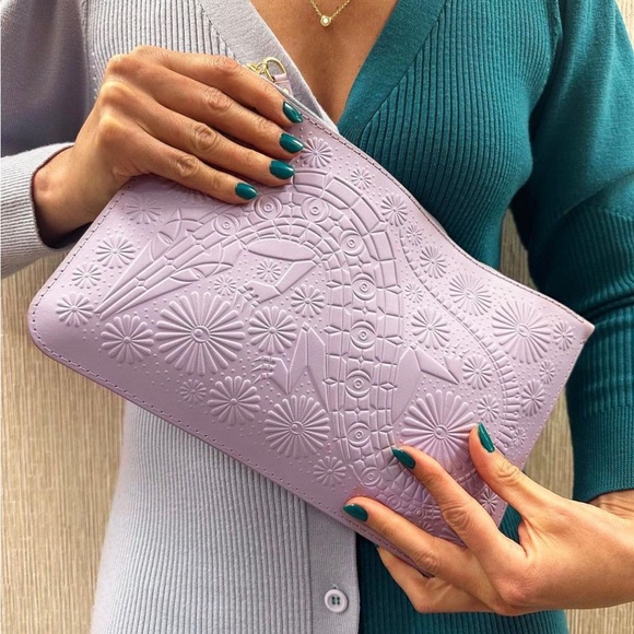 Animal Handmade embossed lilac leather clutch - Troublewood Clutch in Apollonia - Picture 4 of 9